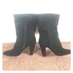 Black suede short boots